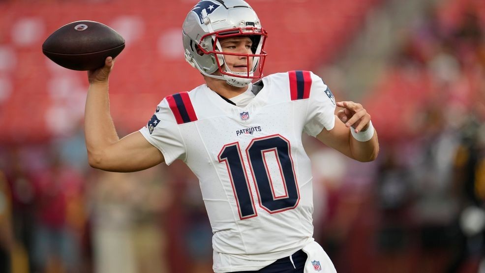 Image for story: NFL football kicks off first week of sept; CW show gives inside look on season