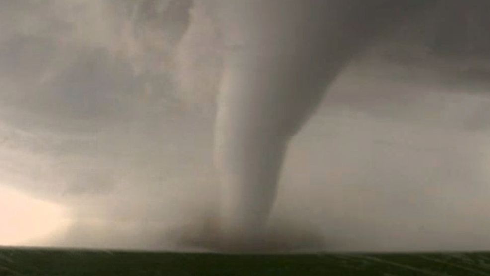 Image for story: Huge storm set to impact 100M people in US, with tornado, blizzard and wildfire threats