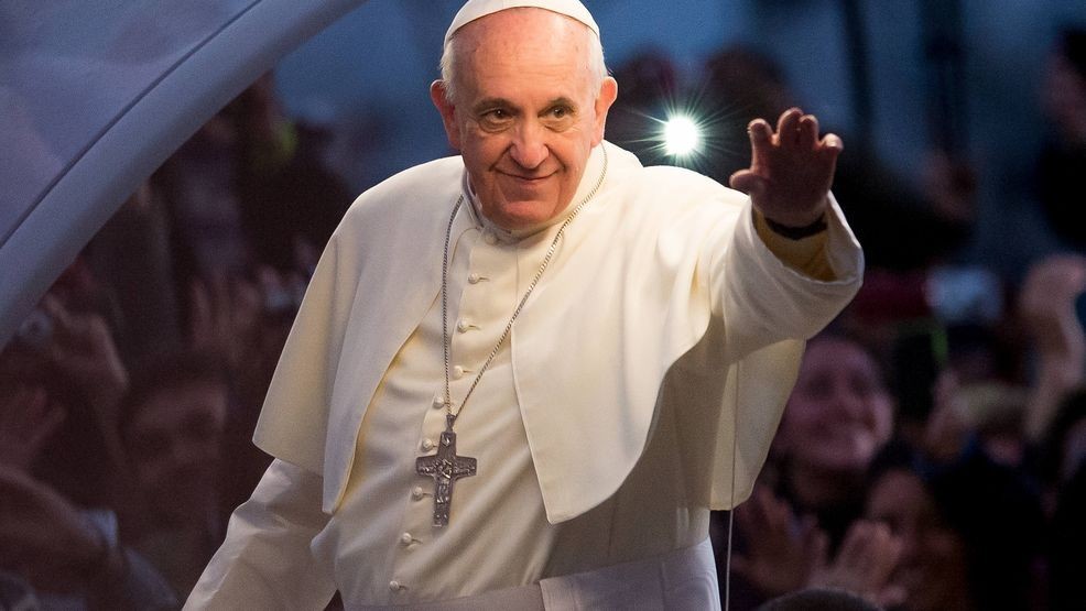 Image for story: Flags to be flown at half-staff across the United States to honor Pope Francis