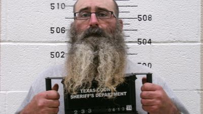 Image for story: Suspect in Texas County murders appeals judge's decision not to recuse himself