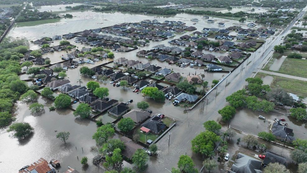 Image for story: At least 3 dead, more than 200 rescued in South Texas after severe storms flood streets