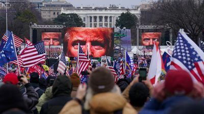 Image for story: Seattle police officers file to protect anonymity in Jan 6. Trump rally case