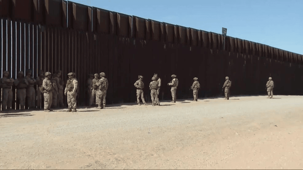 Image for story: Federal judge dismisses trespassing charges for nearly 100 migrants at New Mexico border